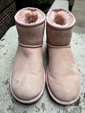 UGG Classic Ultra Mini Pink Short Winter Boots